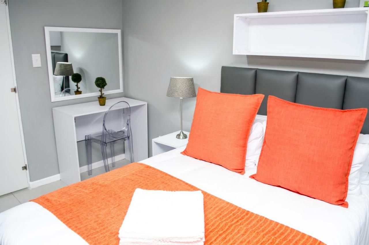 Micro Apartment *